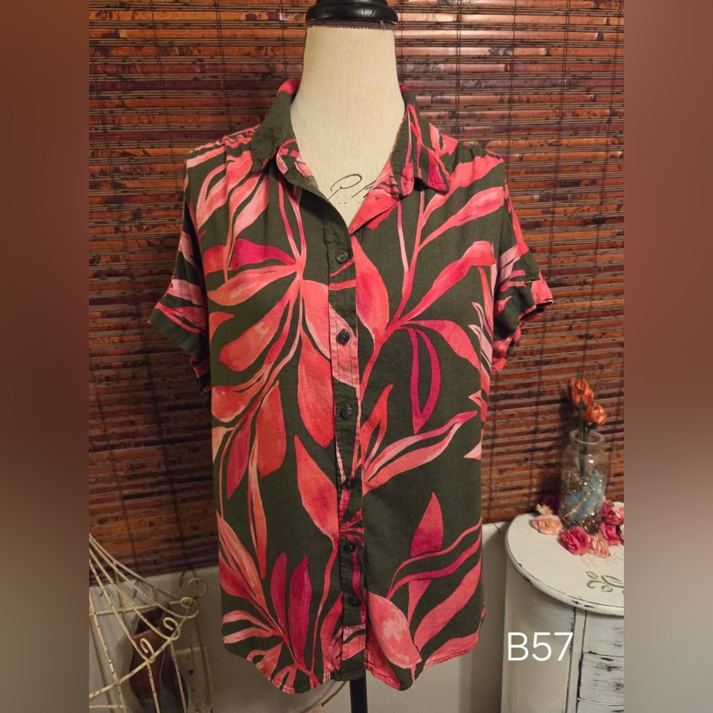 Time and Tru Pink and Green Leaf Print Button Down Shirt
